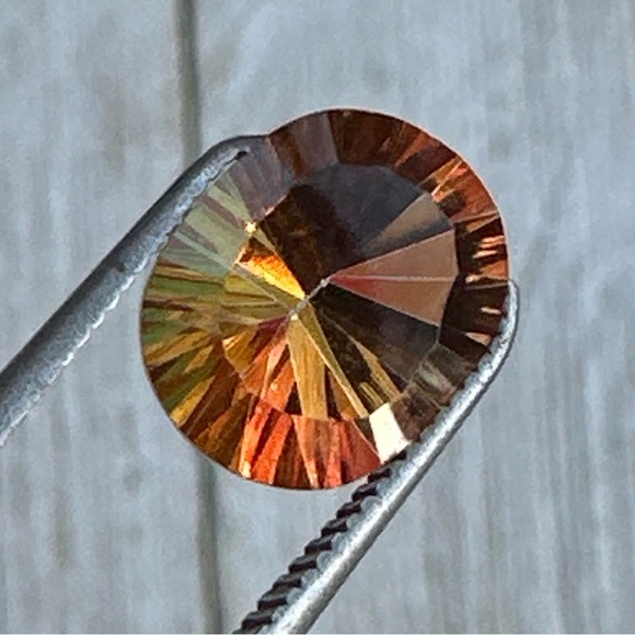 2.44 Cts Natural Mystic Quartz 10X8mm Oval Concave Cut Brazil - Picture 6 of 17